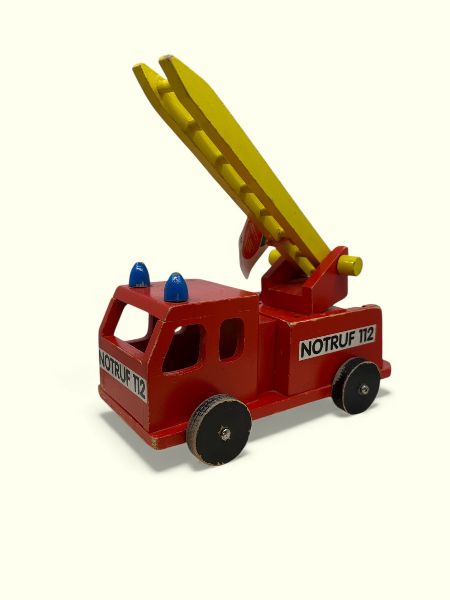 Vintage brannbil i tre